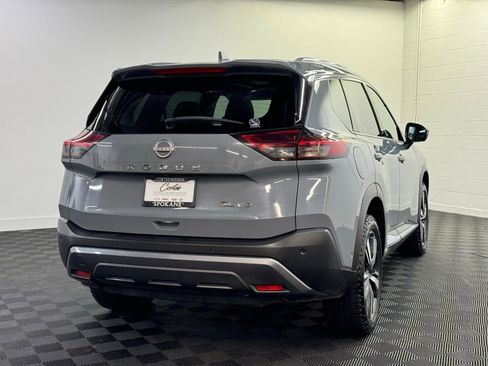 Used 2023 Nissan Rogue SL w/ SL Premium Package image 2