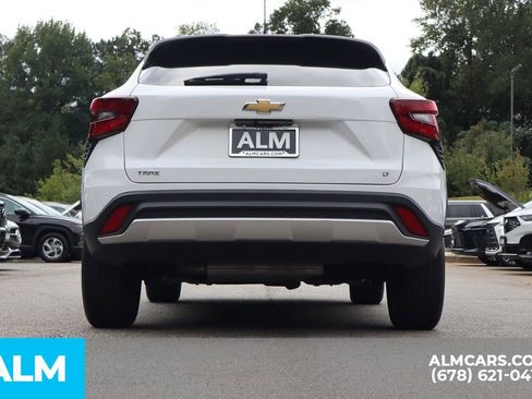 Used 2024 Chevrolet Trax LT image 6