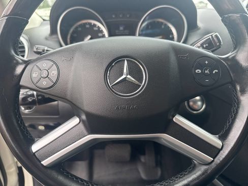Used 2011 Mercedes-Benz GL 320 BlueTEC 4MATIC w/ Premium 2 Pkg image 28