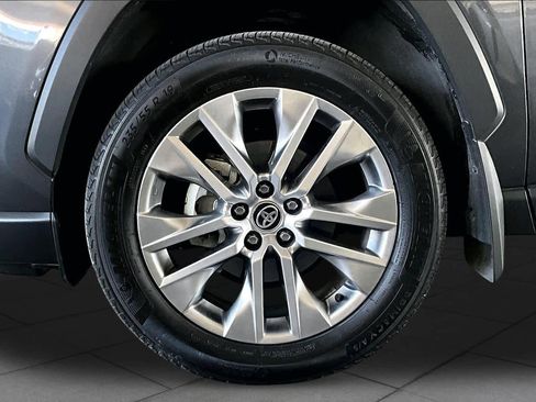Used 2024 Toyota RAV4 XLE Premium FWD image 10