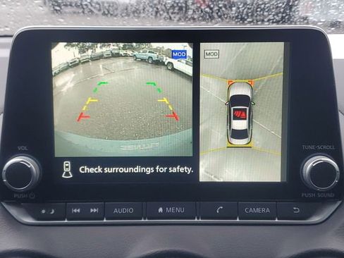 Used 2024 Nissan Sentra SR w/ SR Premium Package image 30