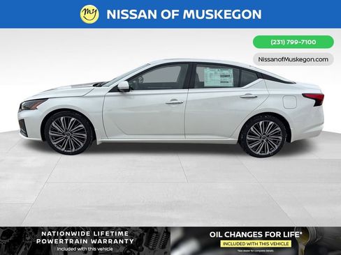 New 2025 Nissan Altima 2.5 SL image 4