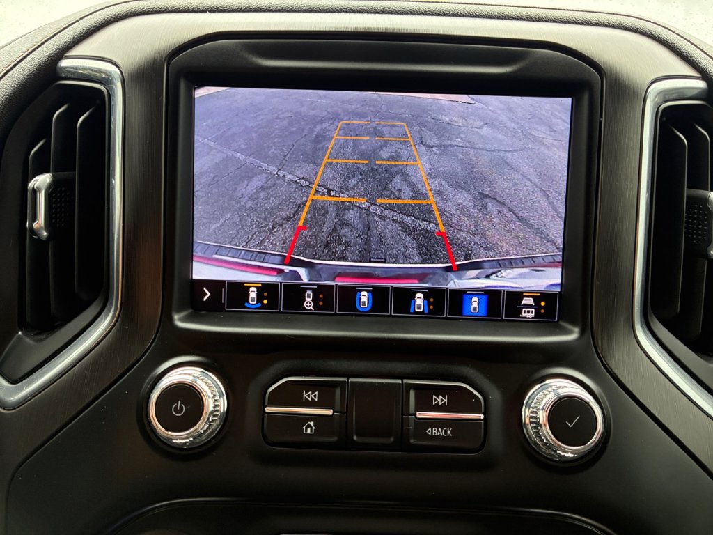 Used 2022 GMC Sierra 2500 AT4 w/ AT4 Preferred Package AWD/4WD image 9