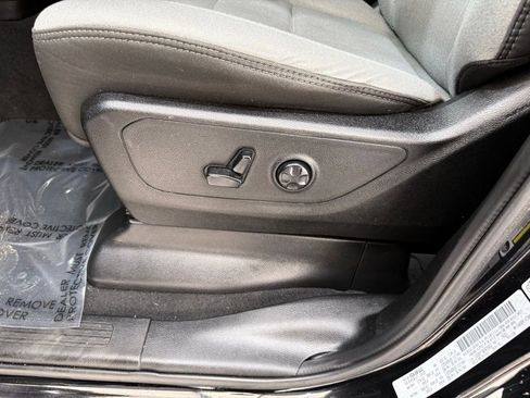 Used 2019 RAM 1500 Big Horn image 14