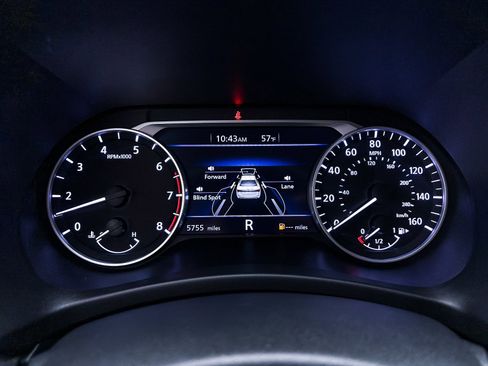 Used 2025 Nissan Sentra SV image 27