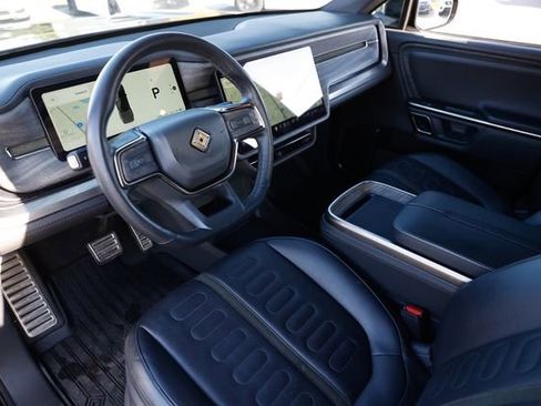 Used 2022 Rivian R1T Launch Edition image 6