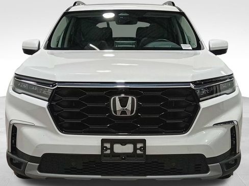 Used 2024 Honda Pilot Elite image 9