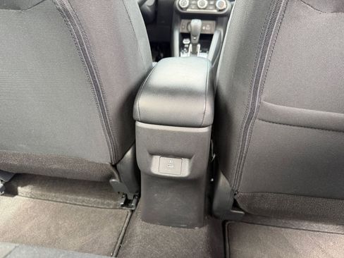 Used 2025 Nissan Versa SV image 23