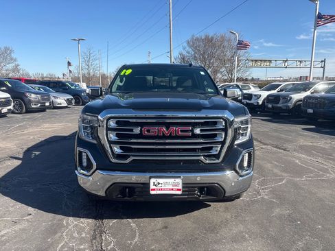 Used 2019 GMC Sierra 1500 SLT w/ SLT Premium Plus Package image 2