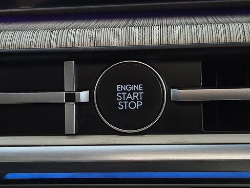 Used 2025 Hyundai Santa Fe Calligraphy image 17