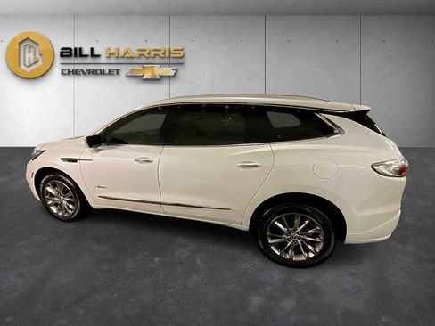 Used 2024 Buick Enclave Avenir image 12