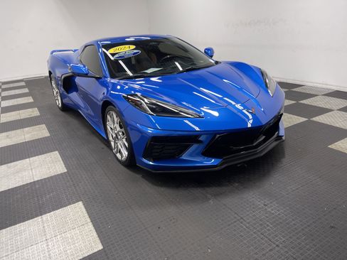 Used 2024 Chevrolet Corvette Stingray Premium Conv w/ Z51 Performance Package image 6