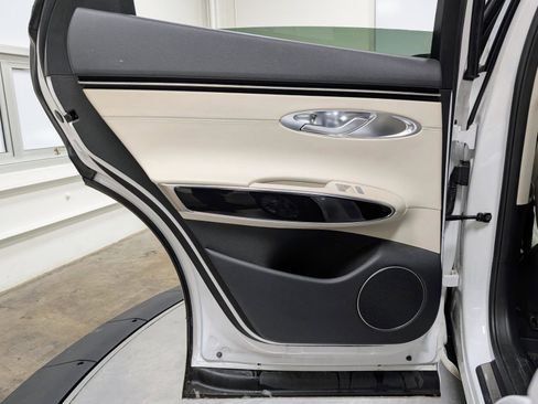 Used 2023 Genesis GV70 2.5T w/ Cargo Package image 16