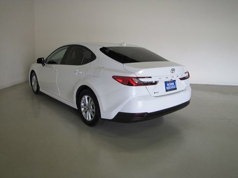 Used 2025 Toyota Camry LE w/ Convenience Package FWD image 23