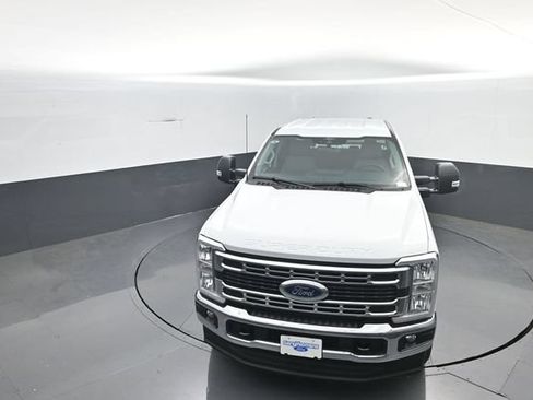 New 2026 Ford F350 XLT w/ FX4 Off-Road Package AWD/4WD image 25