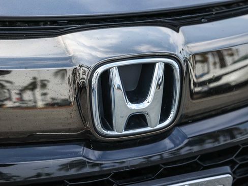 Used 2021 Honda HR-V Sport image 16