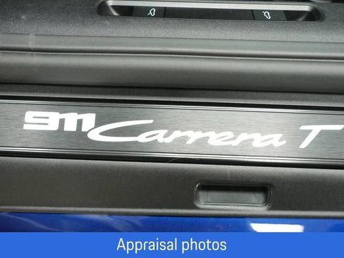 Certified 2025 Porsche 911 Carrera T RWD image 32