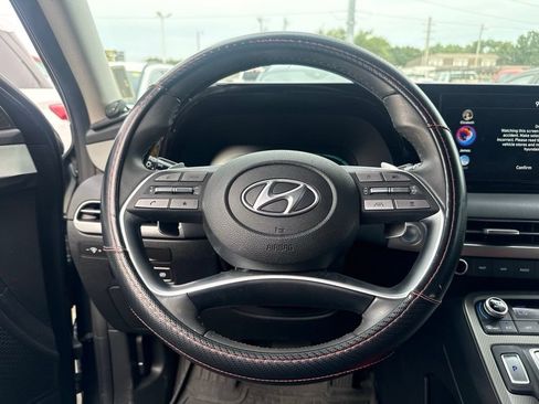 Used 2024 Hyundai Palisade SEL FWD image 3