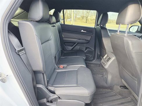 Used 2021 Volkswagen Atlas Cross Sport SE image 14