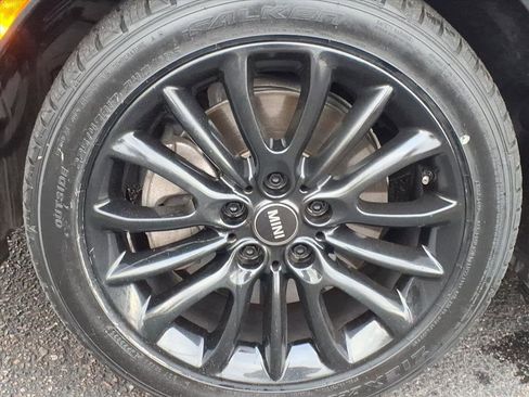 Used 2022 MINI Cooper Clubman S image 9