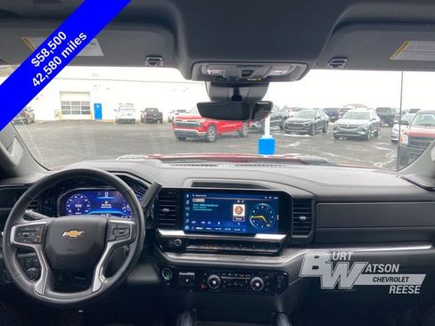 Used 2024 Chevrolet Silverado 2500 LTZ w/ LTZ Premium Package image 17