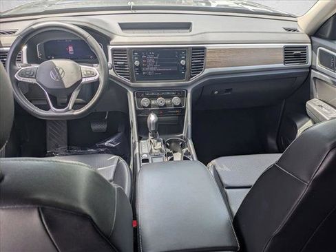 Used 2022 Volkswagen Atlas SE FWD image 17