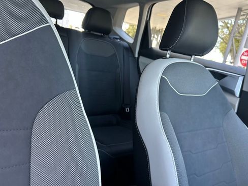 New 2026 Volkswagen Taos SE image 35