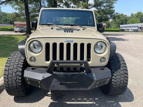 Used 2017 Jeep Wrangler Sport AWD/4WD image 8