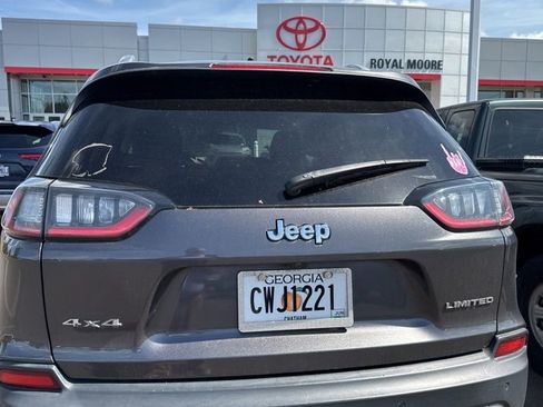 Used 2020 Jeep Cherokee Limited AWD/4WD image 3