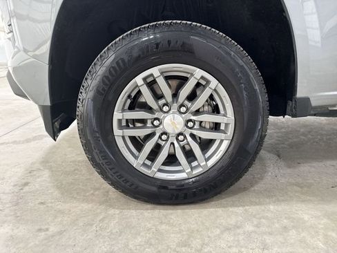 Used 2024 Chevrolet Colorado LT w/ LT Convenience Package II RWD image 33