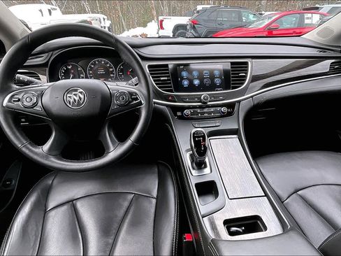 Used 2017 Buick LaCrosse Essence image 13