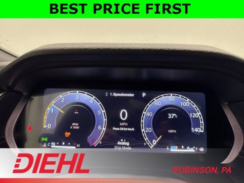 New 2025 Jeep Grand Cherokee L Limited w/ Black Appearance Package image 32