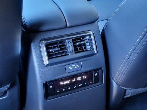 Used 2025 MAZDA CX-70 Plug-In Hybrid w/ Premium Plus image 20