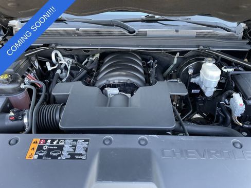 Used 2019 Chevrolet Suburban LT AWD/4WD image 40