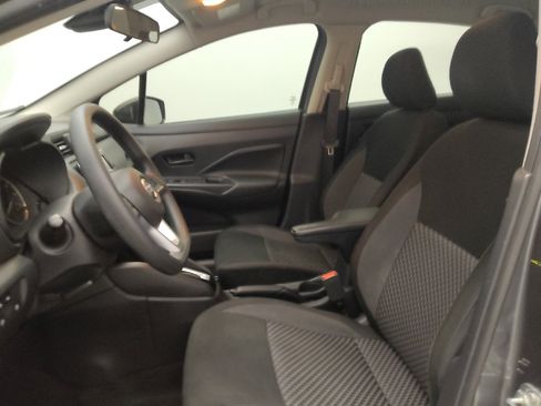 Used 2020 Nissan Versa S image 17