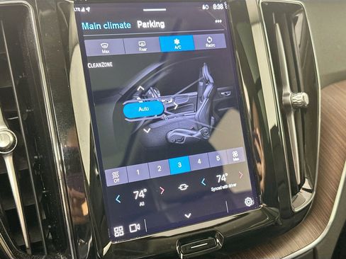 Certified 2023 Volvo XC60 B5 Plus image 16