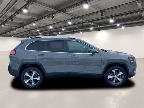 Used 2020 Jeep Cherokee Limited image 8