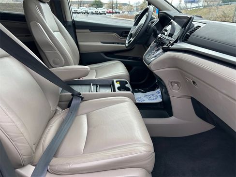 Certified 2024 Honda Odyssey EX-L image 18