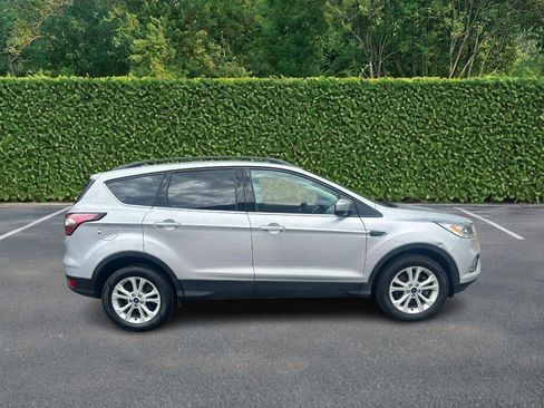 Used 2018 Ford Escape SEL w/ Ford Safe & Smart Package AWD/4WD image 2