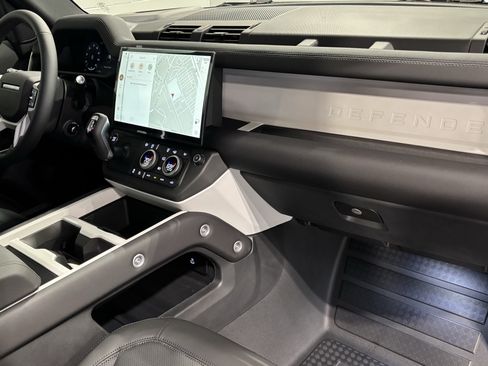 New 2026 Land Rover Defender 110 S AWD/4WD image 4