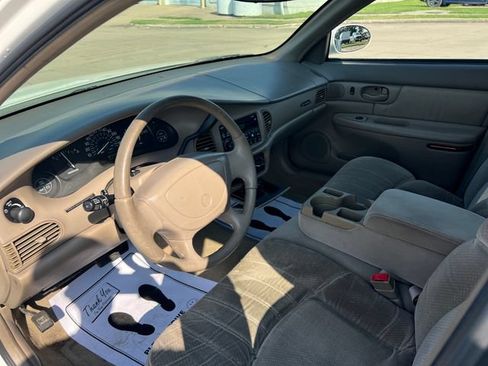 Used 2001 Buick Century Custom w/ Premium Pkg FWD image 28