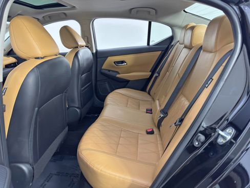 Used 2022 Nissan Sentra SV w/ SV Premium Package image 36