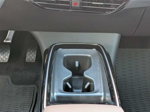 Used 2025 Volkswagen ID.4 Pro RWD image 18