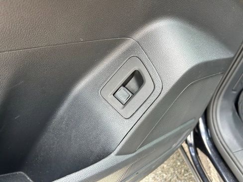 Certified 2023 Volkswagen Atlas SE FWD image 19