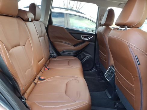 Used 2019 Subaru Forester Touring image 8