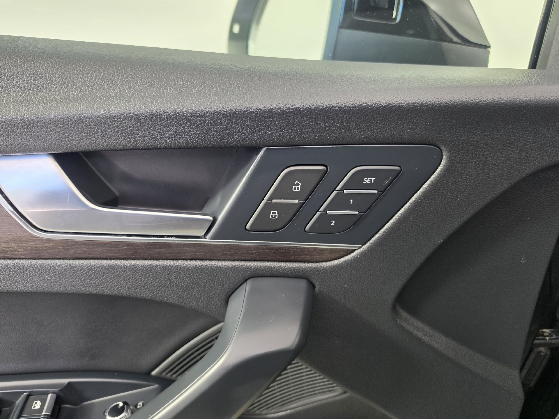 Certified 2024 Audi Q5 Premium AWD/4WD image 21