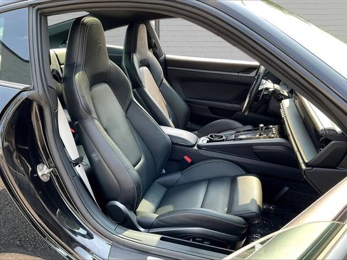 Used 2024 Porsche 911 Carrera S w/ Sport Package RWD image 25