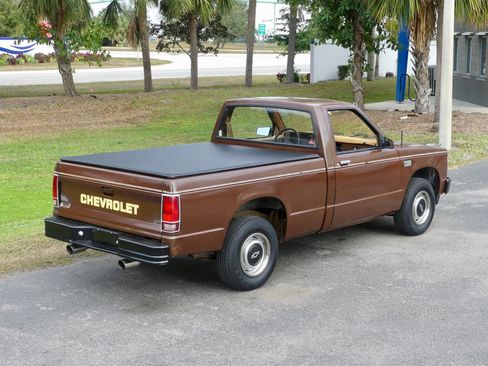 Used 1988 Chevrolet S10 Pickup 2WD Regular Cab image 21