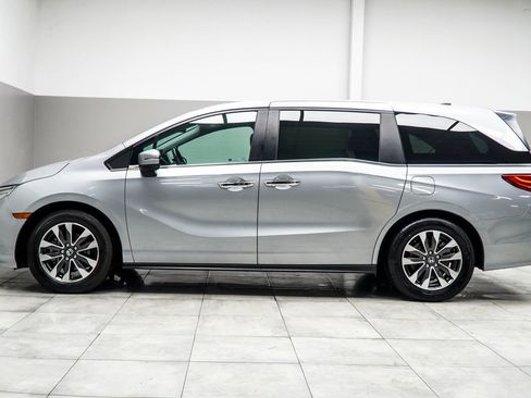 Used 2024 Honda Odyssey EX-L image 9