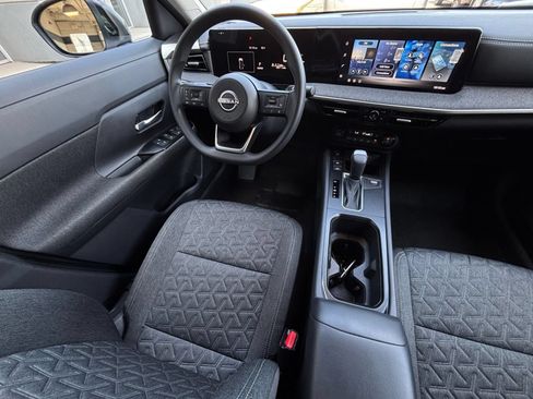 Used 2026 Nissan Kicks SV w/ Cold Weather Package FWD image 33